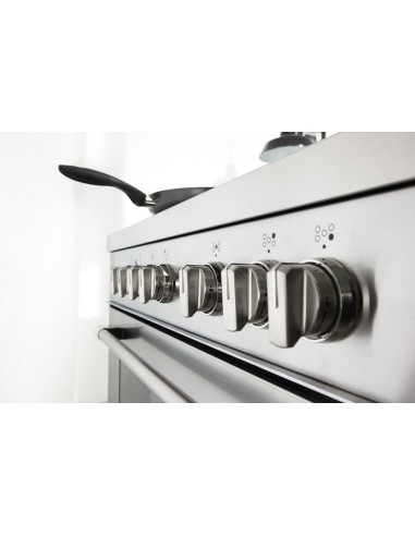 cucina-rosso-bordeaux-5f-gg-forno-9-funz-de-longh-6.jpg