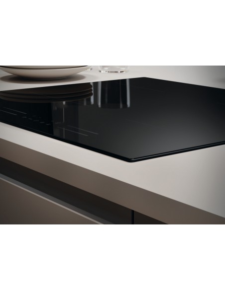 ci642mcbb-piano-cottura-induzione-4-zone-nero-vetr-13.jpg