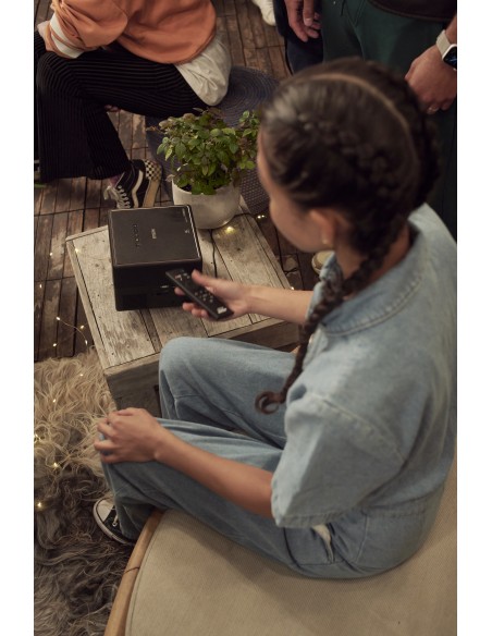 epson-videoproiettore-ef-12-35.jpg
