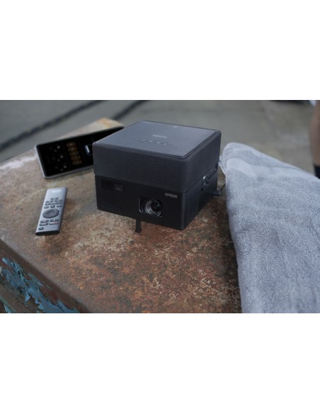 epson-videoproiettore-ef-12-67.jpg
