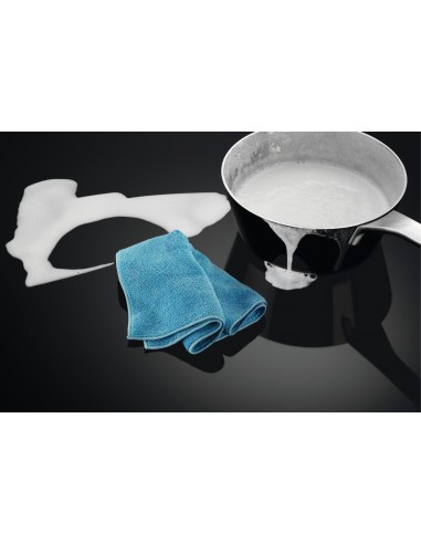 electrolux-piano-cottinduzkis82453i-80-cm-vetroceramica-ad-induzione-senseboilbridge-11.jpg