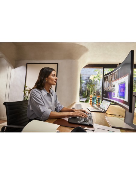 hp-s7-pro-734pm-wqhd-conf-mntr-8.jpg