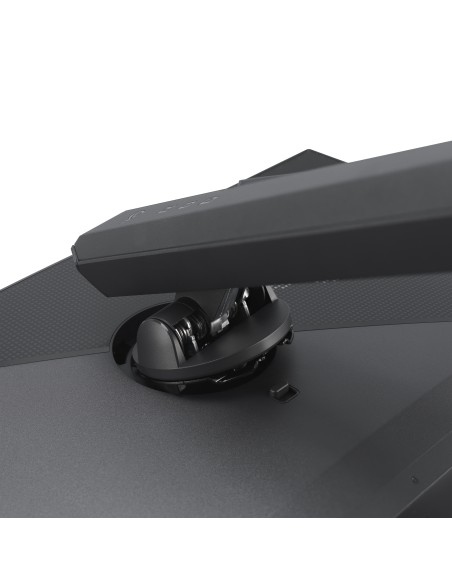 rog-strix-315-4k-uhd-oled-8.jpg