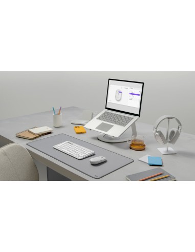 logitech-mouse-m350-pebble-2-offwhite910-007013-m350-pebble-wireless-mouse-2-offwhi-10.jpg