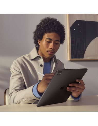 ipad-pro-13-wf-cl-2tb-sp-blk-6.jpg